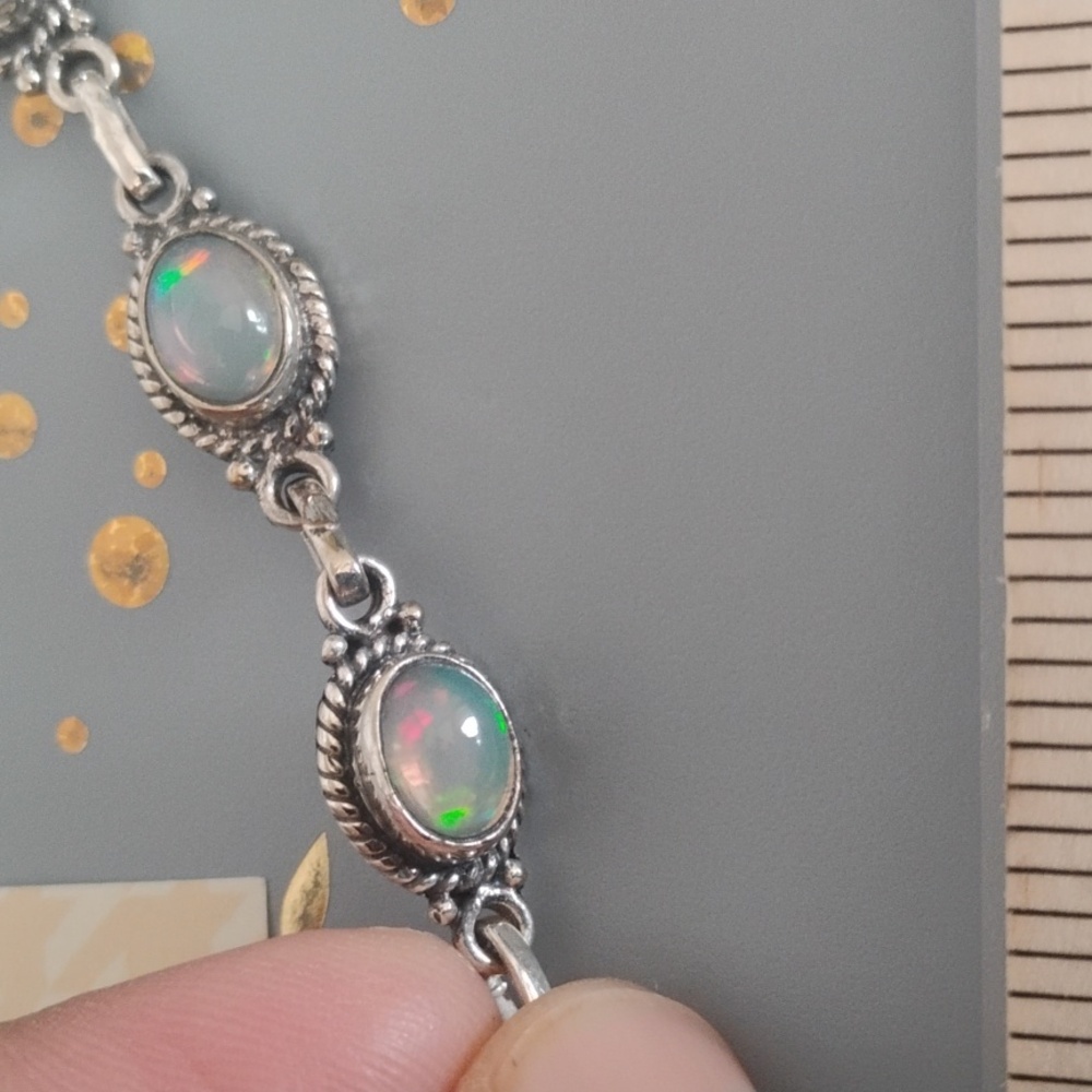 Welo Opal Bracelet - Picture 6 of 6